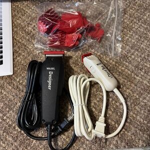 Wahl Black Designer and White Peanut Clippers with Red Combs